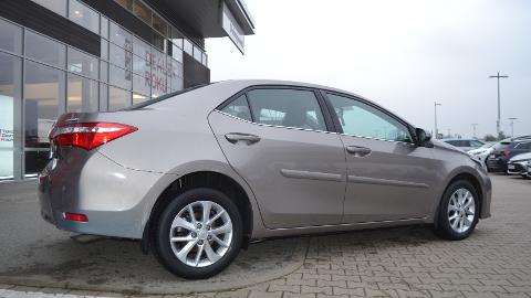 Toyota Corolla Seria E16  (132KM) - 54 900  PLN, 2014 - Mirków - wyprzedaż | Autoria.pl