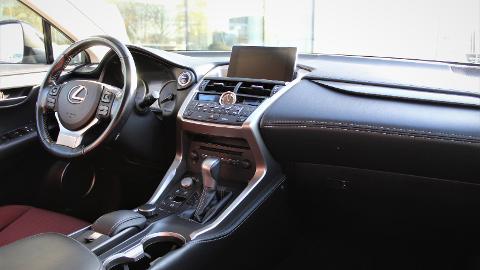 Lexus NX (197KM) -  134 900  PLN, 2017 - Warszawa - wyprzedaż | Autoria.pl