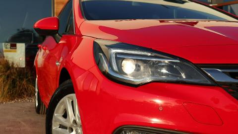 Opel Astra K  (110KM) - 36 900  PLN, 2016 - Stare Miasto - wyprzedaż | Autoria.pl