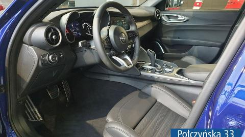 Alfa Romeo Giulia (280KM) -  205 890  PLN, 2021 - Warszawa - wyprzedaż | Autoria.pl