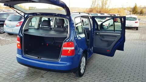 Volkswagen Touran I  (140KM) - 15 300  PLN, 2005 - Chełmno - wyprzedaż | Autoria.pl