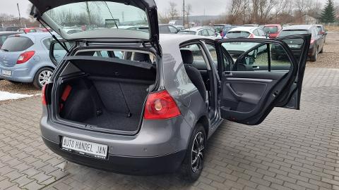 Volkswagen Golf V  (105KM) - 16 300  PLN, 2007 - Chełmno - wyprzedaż | Autoria.pl