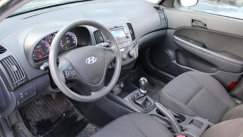 Hyundai i30 I  (90KM) - 16 900  PLN, 2010 - Piotrków Trybunalski - wyprzedaż | Autoria.pl