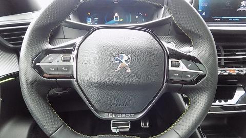 Peugeot 2008 e-2008 GT (136KM) -  159 999  PLN, 2020 - Wrocław - wyprzedaż | Autoria.pl