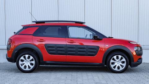 Citroën C4 Cactus 1.2 PureTech MoreLife (82KM) - 53 900  PLN, 2017 - Łódź - wyprzedaż | Autoria.pl