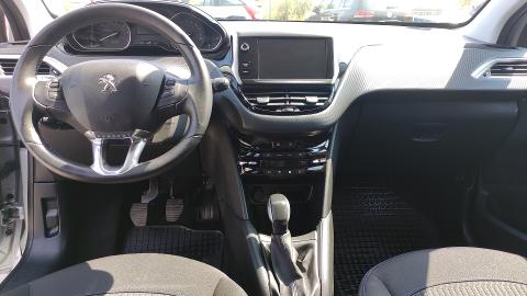 Peugeot 208 1.2 PureTech Style (82KM) - 47 000  PLN, 2018 - Wrocław - wyprzedaż | Autoria.pl