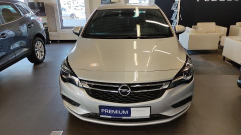 Opel Astra (105KM) - 48 500  PLN, 2015 - Wrocław - wyprzedaż | Autoria.pl