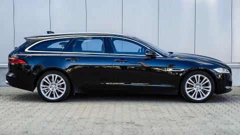 Jaguar XF 2.0 i4D AWD Portfolio (241KM) -  149 900  PLN, 2017 - Łódź - wyprzedaż | Autoria.pl