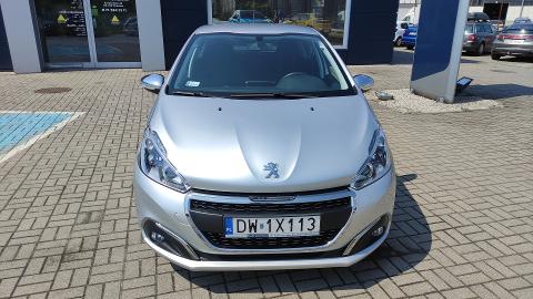 Peugeot 208 1.2 PureTech Style (82KM) - 47 000  PLN, 2018 - Wrocław - wyprzedaż | Autoria.pl