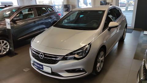 Opel Astra (105KM) - 48 500  PLN, 2015 - Wrocław - wyprzedaż | Autoria.pl