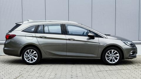 Opel Astra (150KM) - 62 900  PLN, 2017 - Łódź - wyprzedaż | Autoria.pl