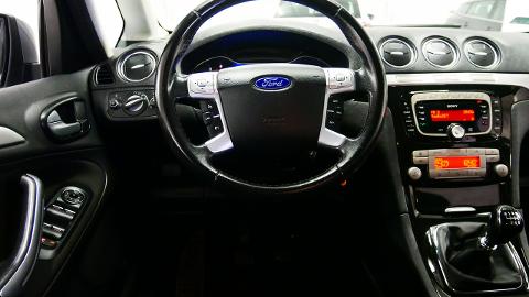 Ford Galaxy Mk2  (140KM) - 30 900  PLN, 2010 - Długołęka - wyprzedaż | Autoria.pl