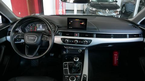 Audi A4 B9  (150KM) - 61 900  PLN, 2016 - Długołęka - wyprzedaż | Autoria.pl