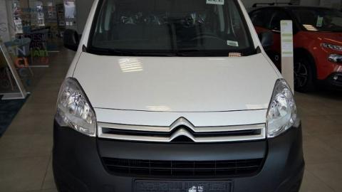Citroën Berlingo (100KM) - 45 990  PLN, 2018 - Stalowa Wola - wyprzedaż | Autoria.pl