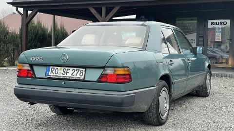 Mercedes-Benz W124 (90KM) - 12 900  PLN, 1986 - Lipsko - wyprzedaż | Autoria.pl