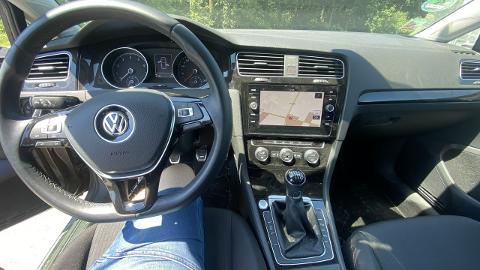 Volkswagen Golf VII  (112KM) - 22 900  PLN, 2018 - PLESZEW - wyprzedaż | Autoria.pl