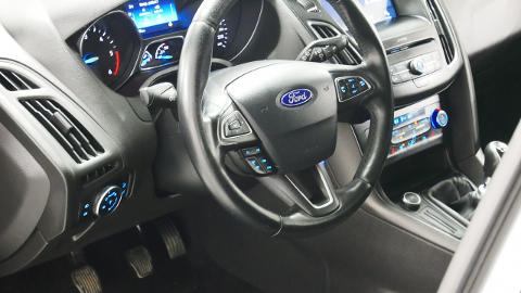 Ford Focus Mk3  (120KM) - 49 900  PLN, 2017 - Długołęka - wyprzedaż | Autoria.pl