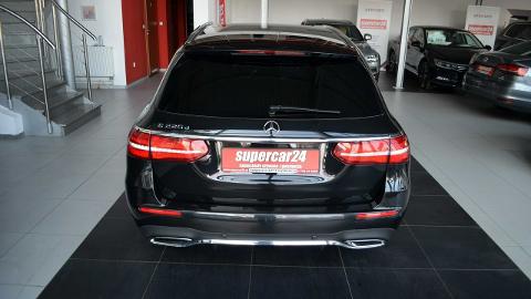 Mercedes-Benz Klasa E W213  (195KM) -  139 900  PLN, 2016 - Długołęka - wyprzedaż | Autoria.pl