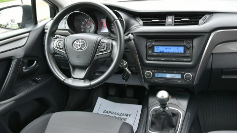 Toyota Avensis III  (132KM) - 46 900  PLN, 2015 - Kampinos - wyprzedaż | Autoria.pl