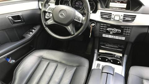 Mercedes-Benz Klasa E W212  (136KM) - 69 900  PLN, 2015 - Słupsk - wyprzedaż | Autoria.pl
