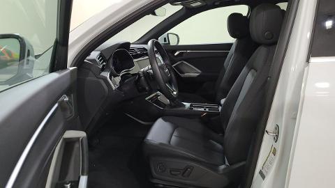 Audi Q3  (228KM) -  160 900  PLN, 2021 - Mikołów - wyprzedaż | Autoria.pl