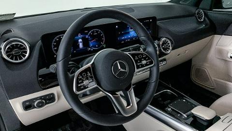 Mercedes-Benz GLA (221KM) -  161 433  PLN, 2022 - Katowice - wyprzedaż | Autoria.pl