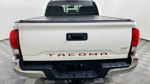 Toyota Tacoma II  (278KM) -  114 900  PLN, 2018 - Katowice - wyprzedaż | Autoria.pl