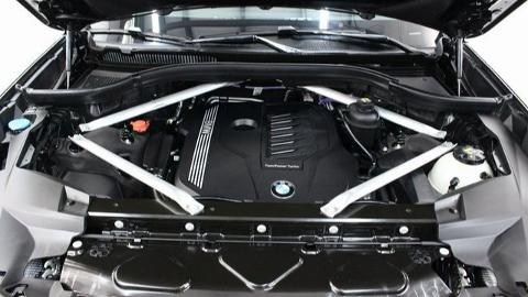 BMW X7 G07  (335KM) -  330 100  PLN, 2021 - Mikołów - wyprzedaż | Autoria.pl