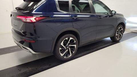 Mitsubishi Outlander III  (181KM) -  124 100  PLN, 2021 - Mikołów - wyprzedaż | Autoria.pl