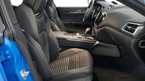 Maserati Ghibli (423KM) -  399 000  PLN, 2021 - Mikołów - wyprzedaż | Autoria.pl