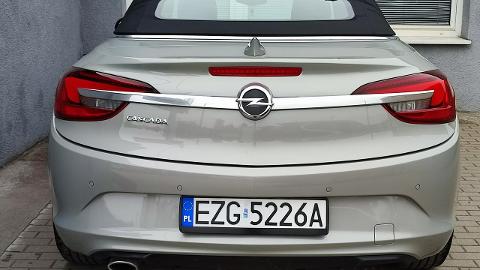 Opel Cascada (140KM) - 53 900  PLN, 2016 - Zgierz - wyprzedaż | Autoria.pl