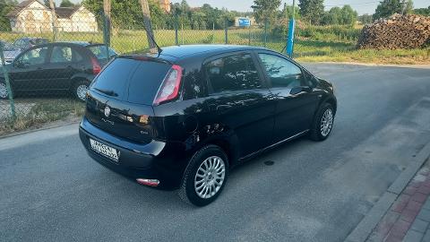 Fiat Punto Evo (78KM) - 19 999  PLN, 2010 - wyprzedaż | Autoria.pl