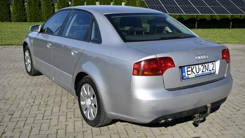 Audi A4 B7  (105KM) - 17 900  PLN, 2005 - Kutno - wyprzedaż | Autoria.pl
