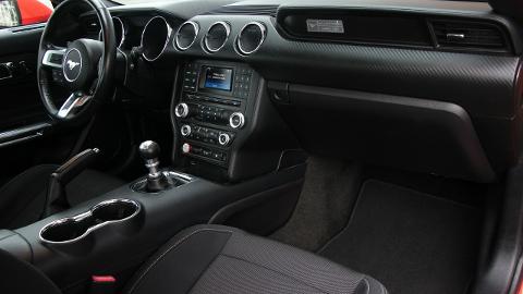 Ford Mustang VI  (305KM) - 99 990  PLN, 2016 - Mysłowice - wyprzedaż | Autoria.pl