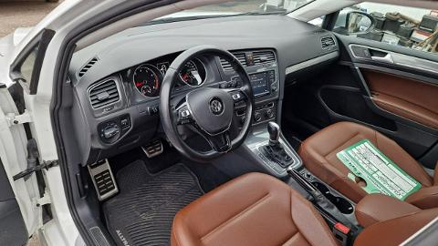 Volkswagen Golf VII  (180KM) - 78 000  PLN, 2017 - Słupsk - wyprzedaż | Autoria.pl