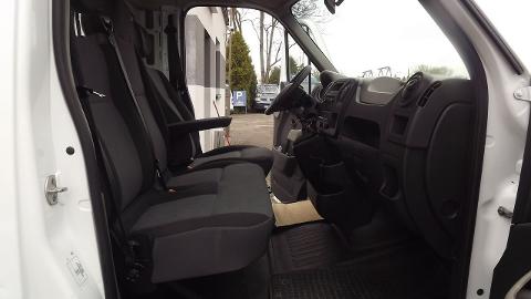 Renault Master Auto-laweta (150KM) - 79 900  PLN, 2013 - wyprzedaż | Autoria.pl