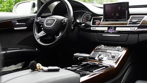 Audi A8 D4  (310KM) -  149 000  PLN, 2017 - Gdynia Cisowa - wyprzedaż | Autoria.pl