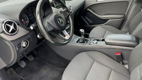 Mercedes-Benz Klasa B W246  (109KM) - 49 999  PLN, 2015 - Kutno - wyprzedaż | Autoria.pl
