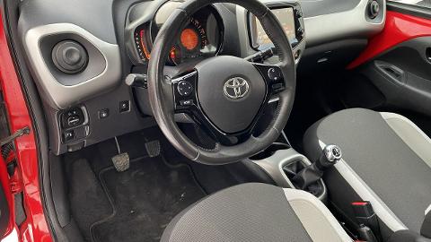 Toyota Aygo II  (69KM) - 33 700  PLN, 2017 - Łodygowice - wyprzedaż | Autoria.pl