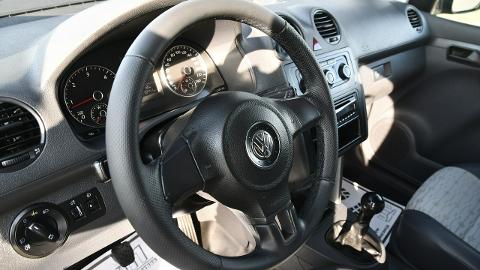 Volkswagen Caddy (105KM) - 22 900  PLN, 2011 - Kutno - wyprzedaż | Autoria.pl