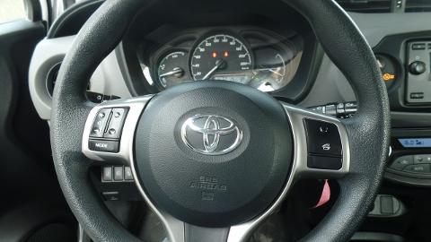Toyota Yaris III  (75KM) - 43 500  PLN, 2017 - Katowice - wyprzedaż | Autoria.pl