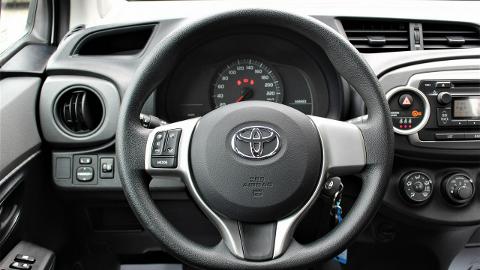 Toyota Yaris III  (100KM) - 32 900  PLN, 2012 - Rydułtowy - wyprzedaż | Autoria.pl