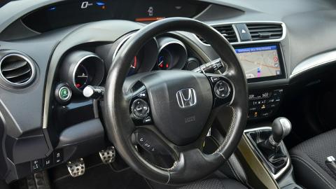 Honda Civic IX  (120KM) - 43 900  PLN, 2015 - Kutno - wyprzedaż | Autoria.pl