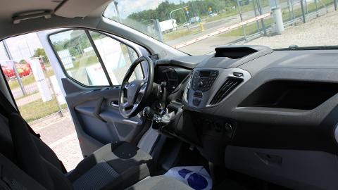 Ford Custom (133KM) - 64 960  PLN, 2017 - Warszawa - wyprzedaż | Autoria.pl