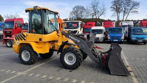 Volvo L30B Pro Unikat Stan Tylko 5380 mth (70KM) -  125 000  PLN, 2013 - Widełki - wyprzedaż | Autoria.pl