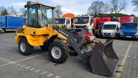 Volvo L30B Pro Unikat Stan Tylko 5380 mth (70KM) -  125 000  PLN, 2013 - Widełki - wyprzedaż | Autoria.pl