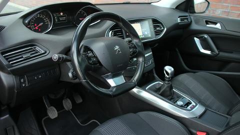 Peugeot 308 T9  (130KM) - 52 990  PLN, 2018 - Mysłowice - wyprzedaż | Autoria.pl