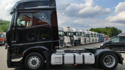 Mercedes-Benz ACTROS 1845 Euro 6 Big Space Low Deck Mega !!! (450KM) -  137 000  PLN, 2017 - Widełki - wyprzedaż | Autoria.pl