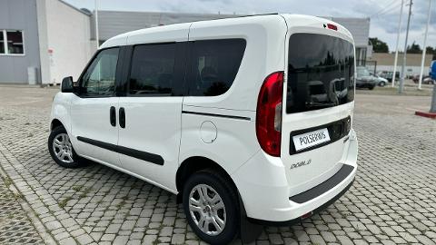 Fiat Doblo (105KM) - 86 900  PLN, 2022 - Stalowa Wola - wyprzedaż | Autoria.pl