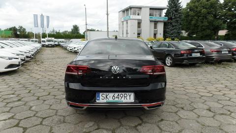 Volkswagen Passat B8  (150KM) - 74 000  PLN, 2019 - Katowice - wyprzedaż | Autoria.pl
